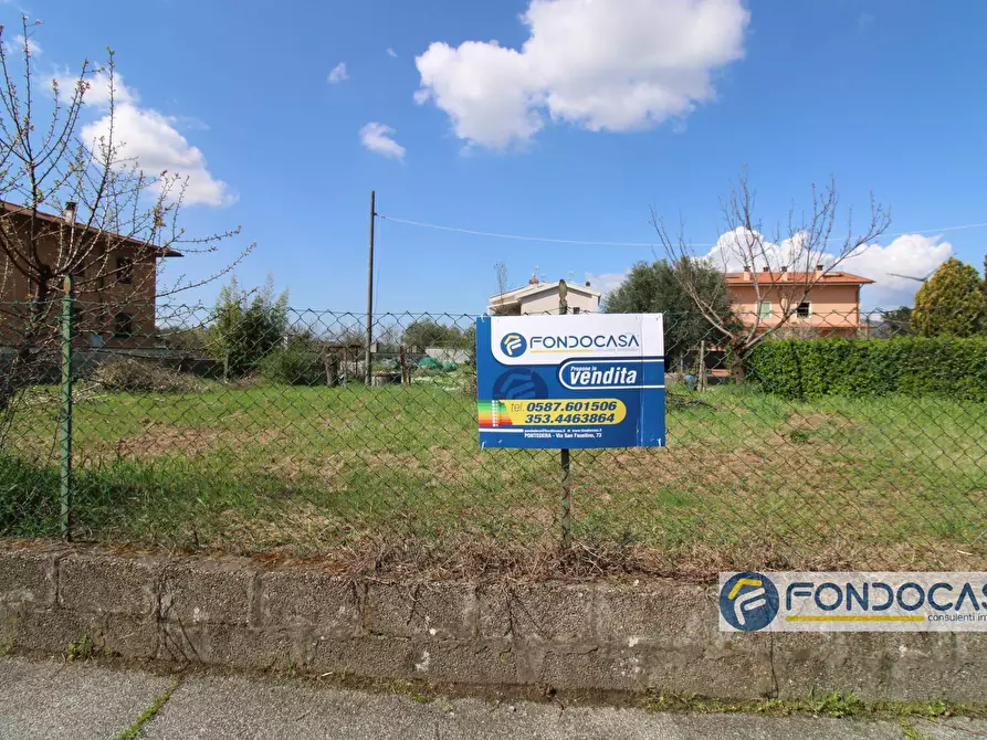 Immagine 2 di Terreno residenziale in vendita  in Via Del Popolo a Pontedera