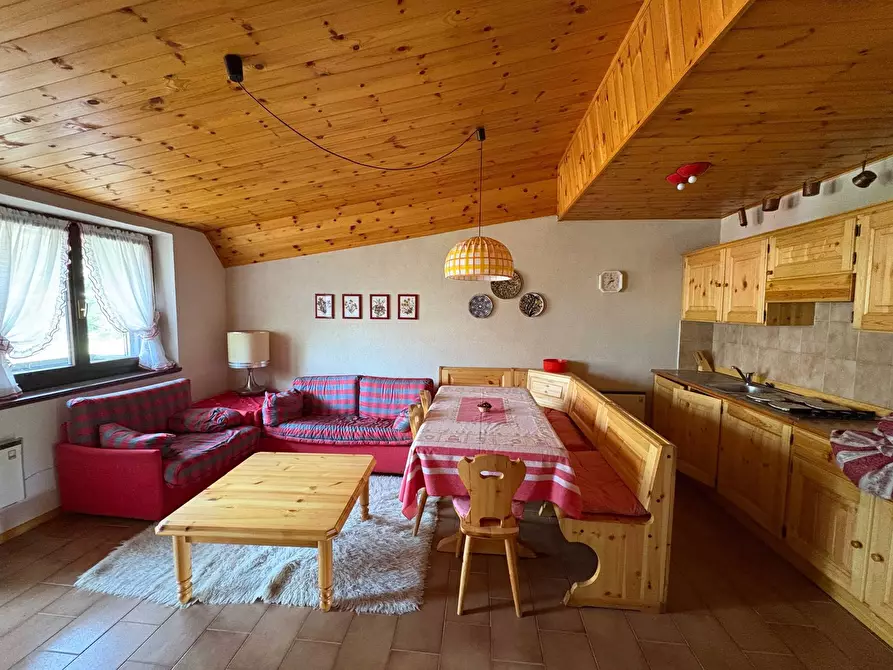 Immagine 2 di Appartamento in vendita  in Via Papa Giovanni XXII a Ardesio