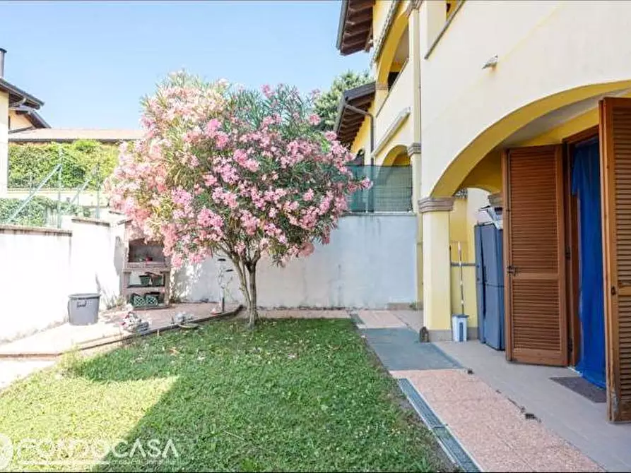 Immagine 3 di Appartamento in vendita  a Faloppio