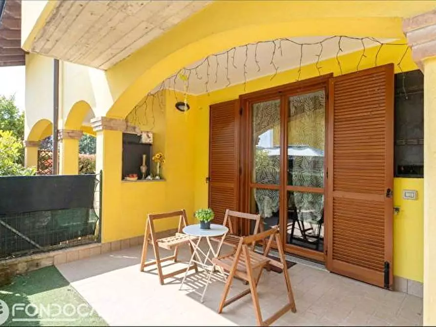 Immagine 9 di Appartamento in vendita  a Faloppio