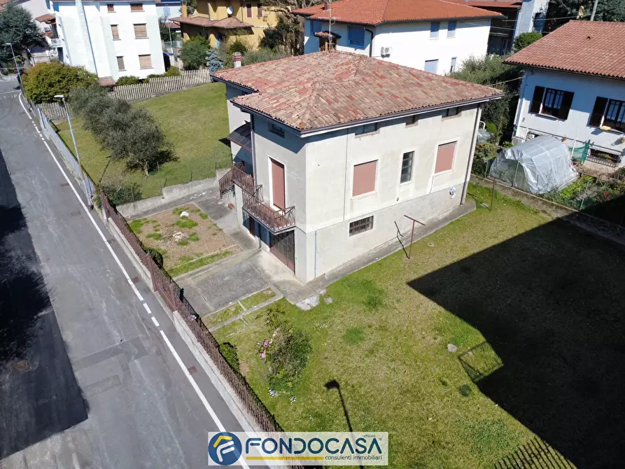 Immagine 3 di Villa in vendita  a Adro