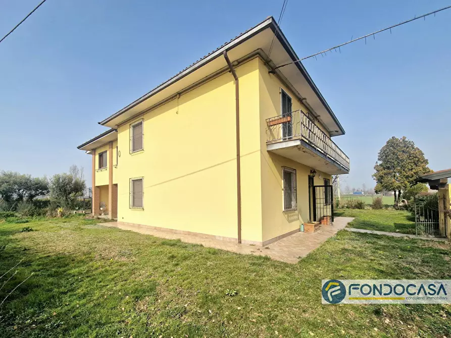 Immagine 15 di Villa in vendita  in VIA CAMPAGNA a Castegnato