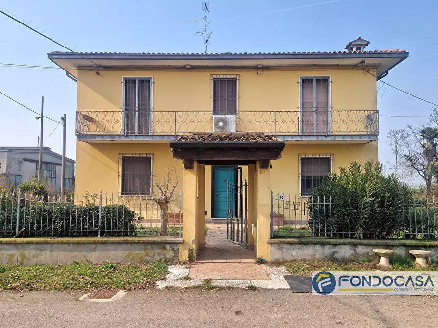 Immagine 18 di Villa in vendita  in VIA CAMPAGNA a Castegnato