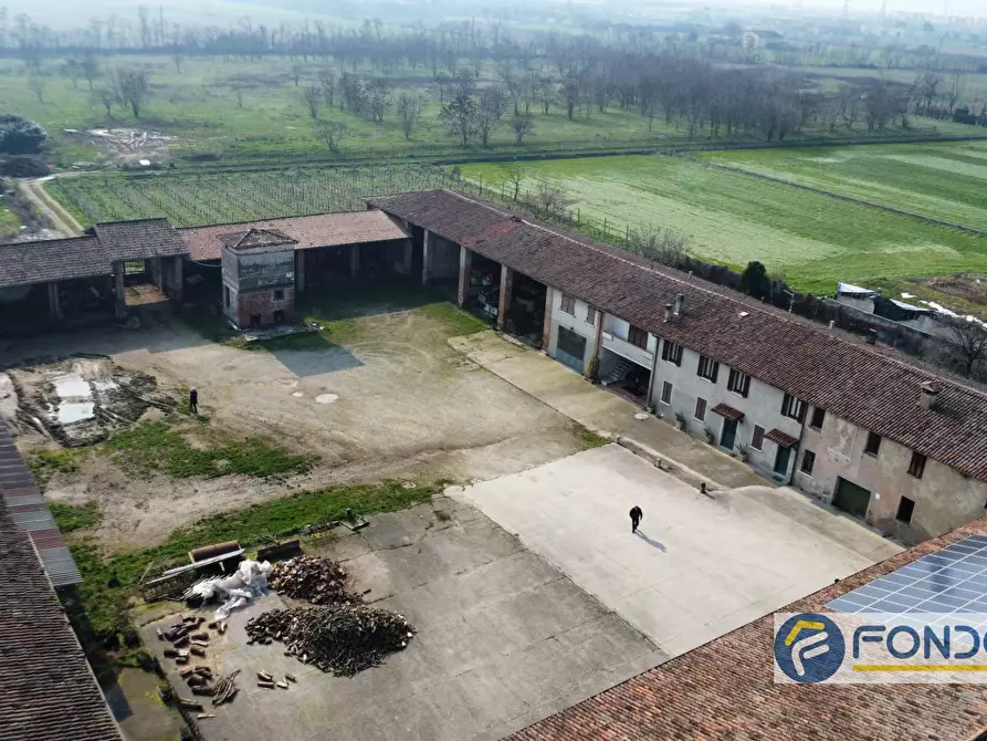 Immagine 6 di Rustico / casale in vendita  in VIA CAMPAGNA a Castegnato