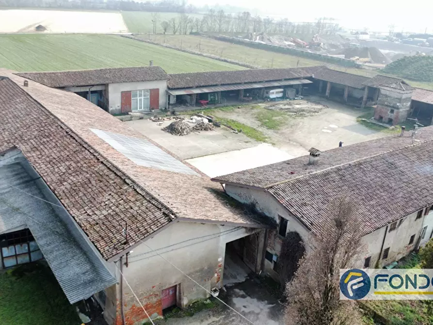 Immagine 8 di Rustico / casale in vendita  in VIA CAMPAGNA a Castegnato