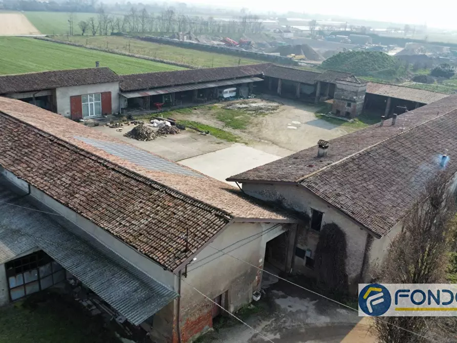 Immagine 10 di Rustico / casale in vendita  in VIA CAMPAGNA a Castegnato