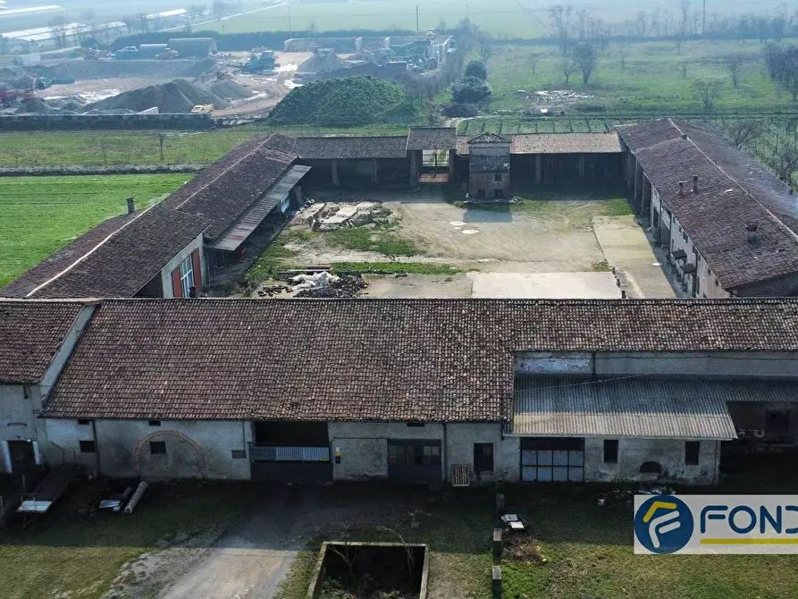 Immagine 1 di Rustico / casale in vendita  in VIA CAMPAGNA a Castegnato