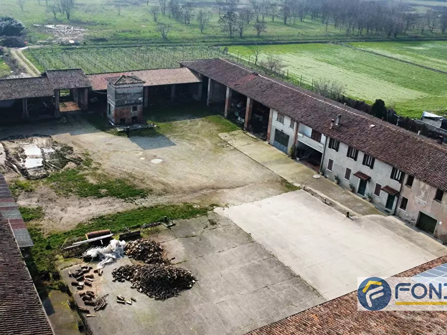 Immagine 2 di Rustico / casale in vendita  in VIA CAMPAGNA a Castegnato