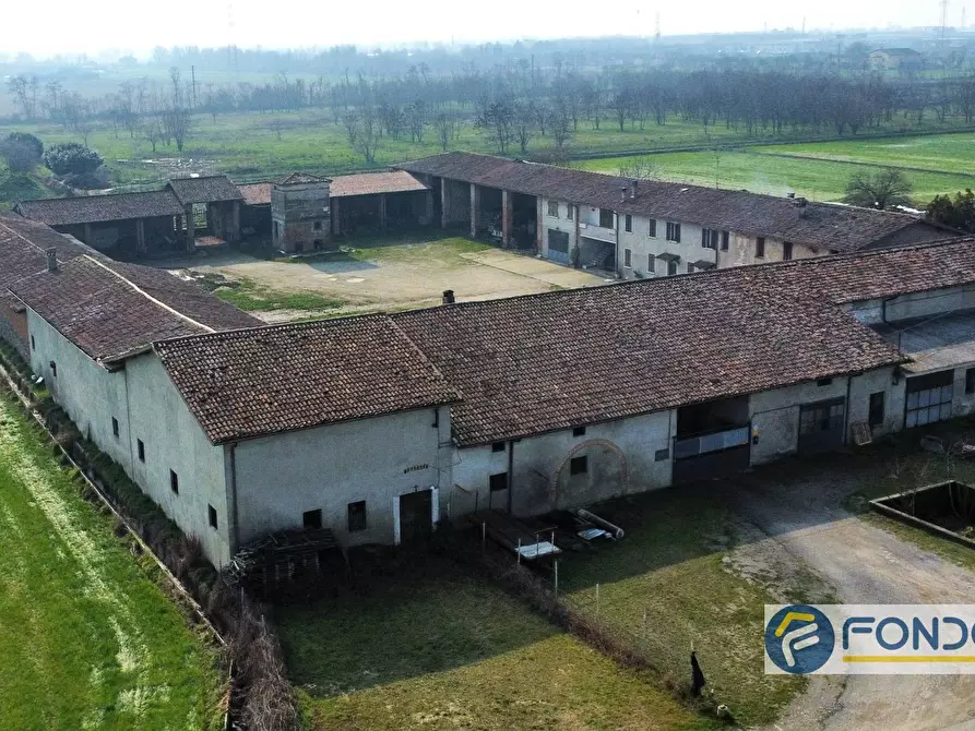 Immagine 5 di Rustico / casale in vendita  in VIA CAMPAGNA a Castegnato