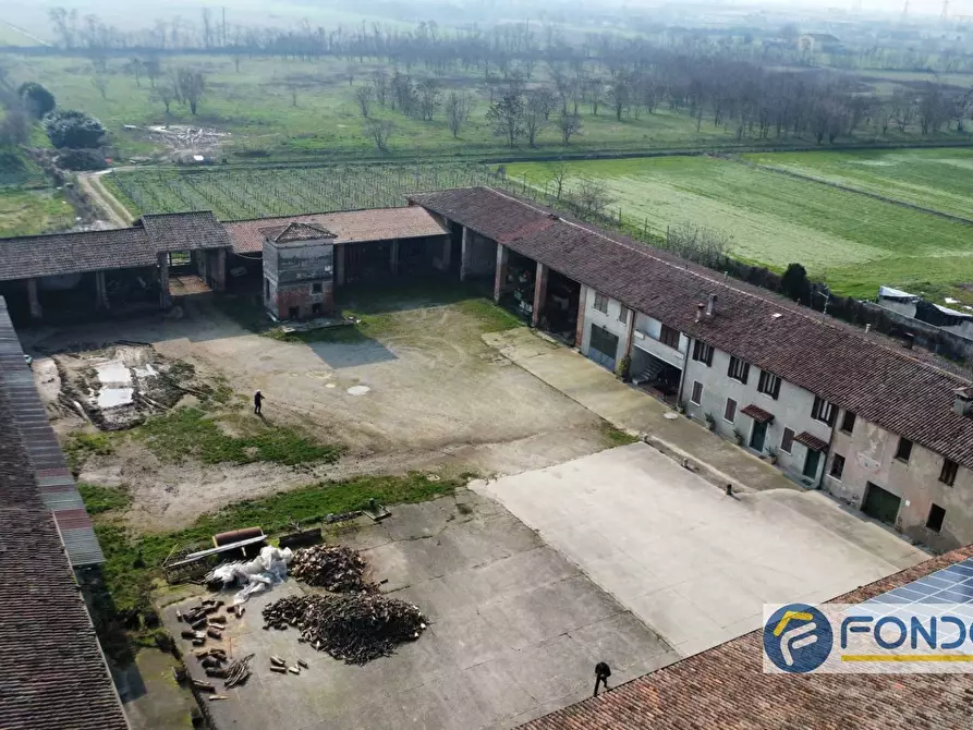 Immagine 6 di Rustico / casale in vendita  in VIA CAMPAGNA a Castegnato