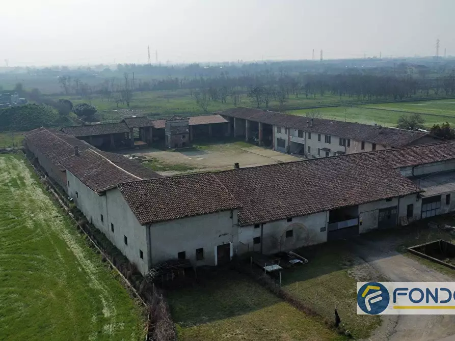 Immagine 49 di Rustico / casale in vendita  in VIA CAMPAGNA a Castegnato