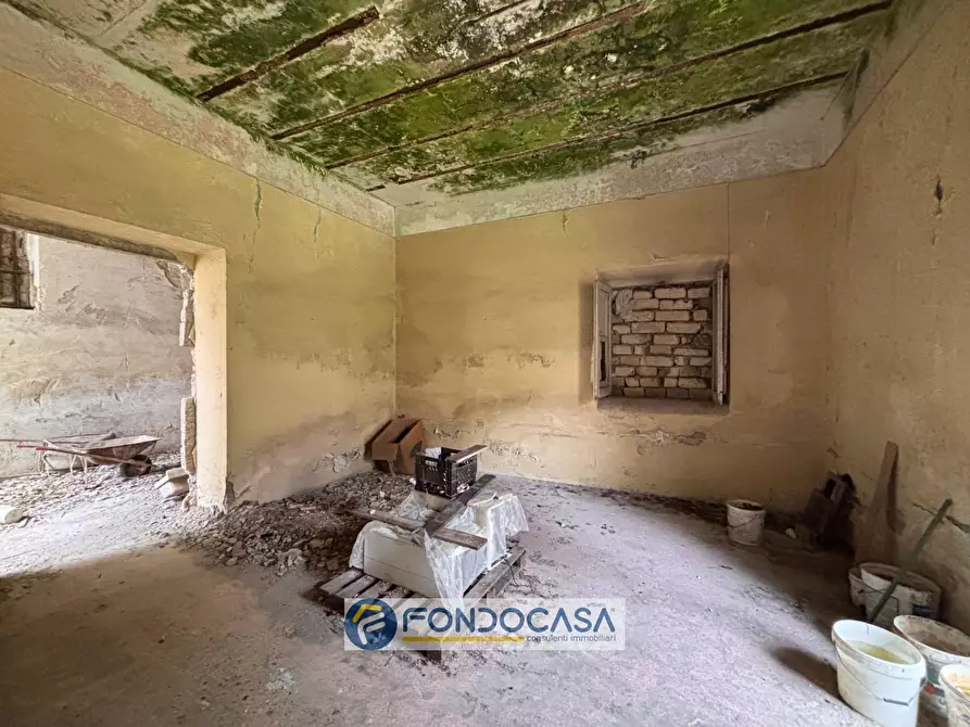 Immagine 12 di Palazzo in vendita  in via girardi 66 a Sant'antimo