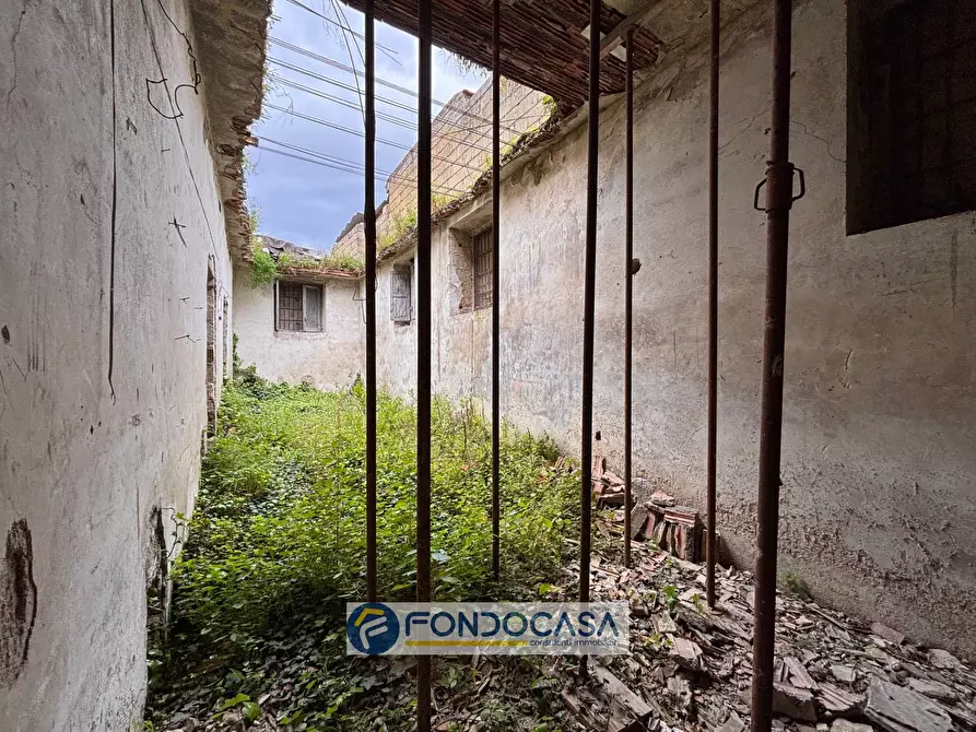 Immagine 5 di Palazzo in vendita  in via girardi 66 a Sant'antimo