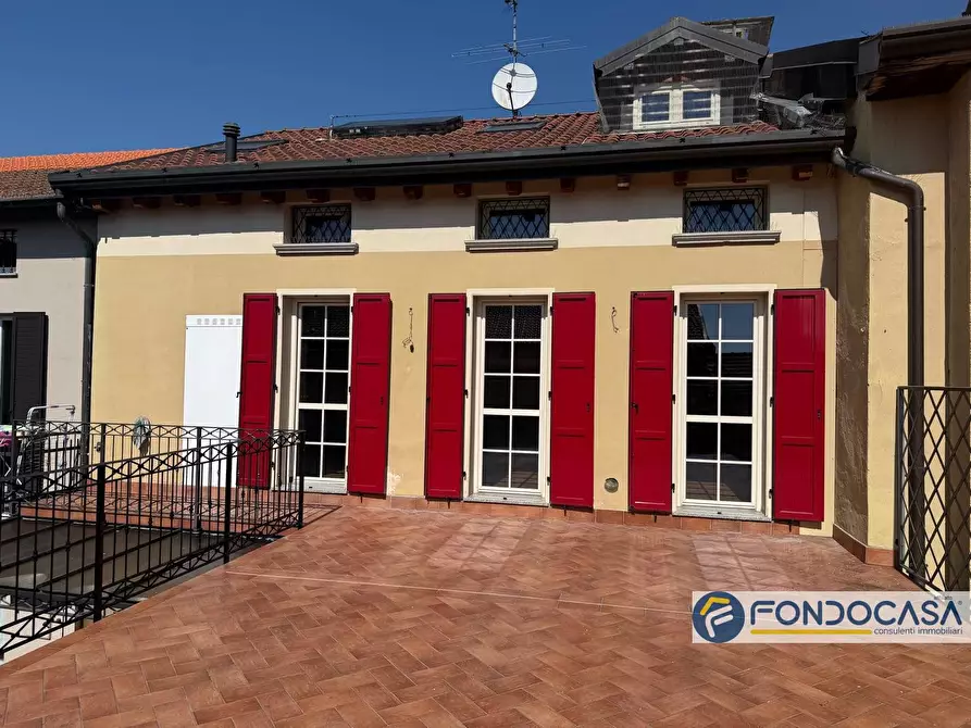 Immagine 2 di Ufficio in affitto  3 a Adro