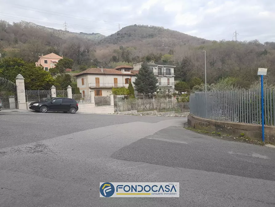 Immagine 3 di Appartamento in vendita  in Via Compra 70 a Salerno