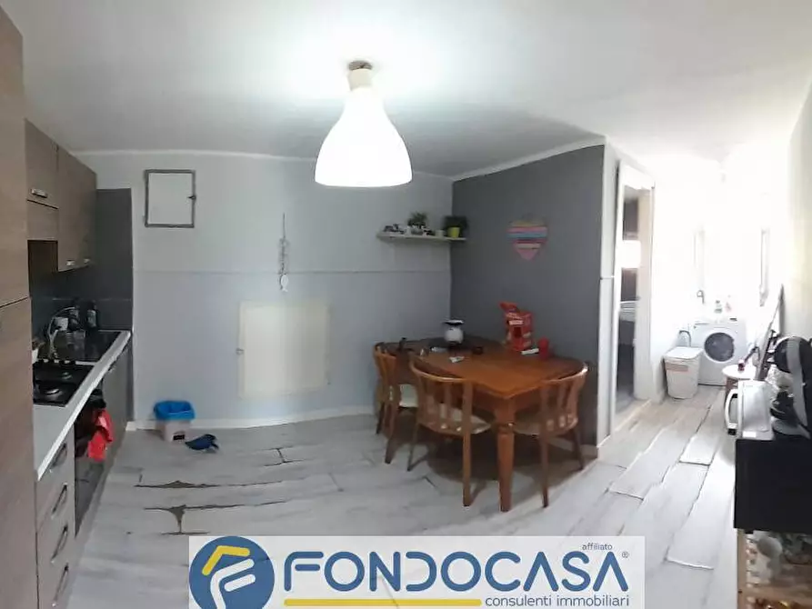 Immagine 11 di Appartamento in vendita  in Via Compra 70 a Salerno