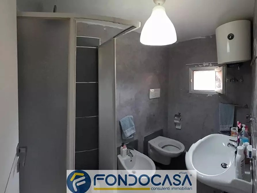 Immagine 14 di Appartamento in vendita  in Via Compra 70 a Salerno