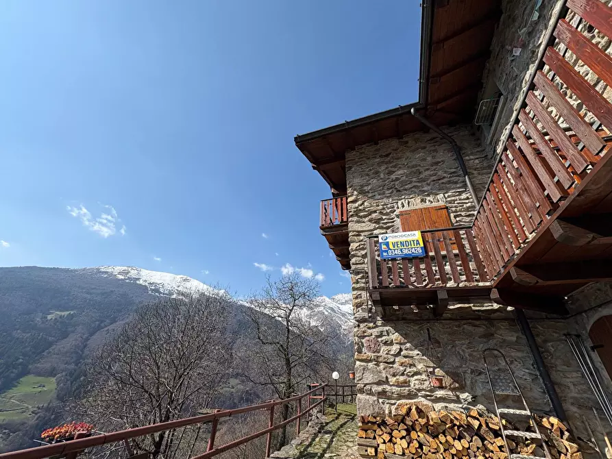 Immagine 2 di Appartamento in vendita  in Tezzi Alti 15b a Ardesio