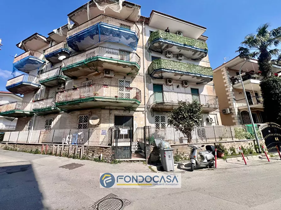Immagine 5 di Appartamento in vendita  in via tevere 22 a Napoli