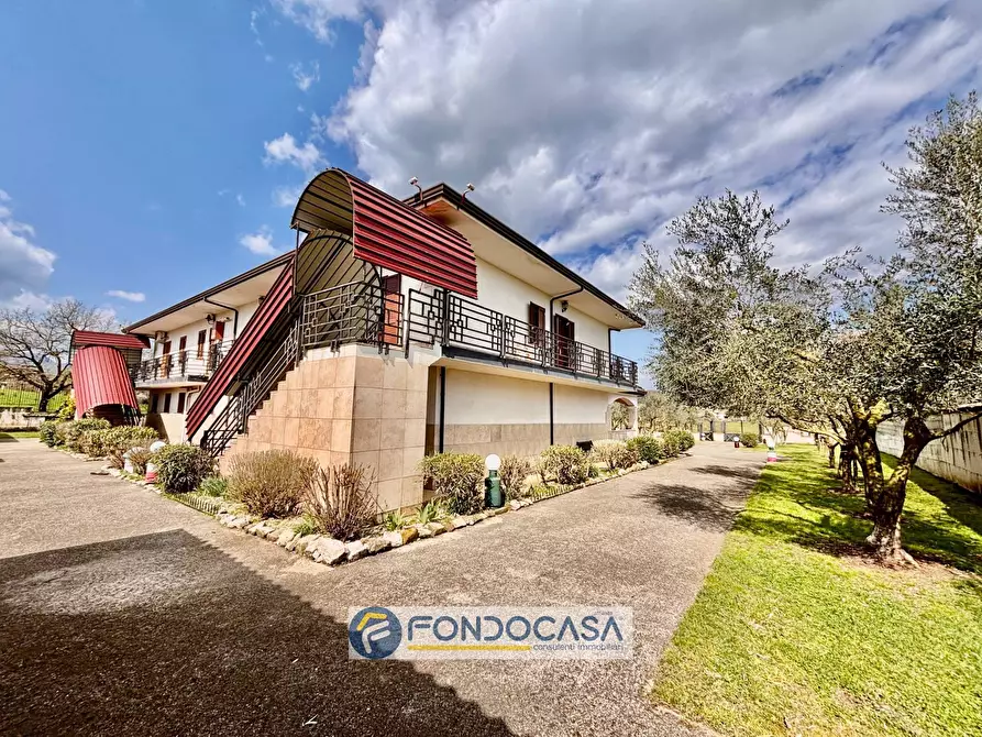 Immagine 3 di Villa in vendita  in via fraulisi a Alvignano
