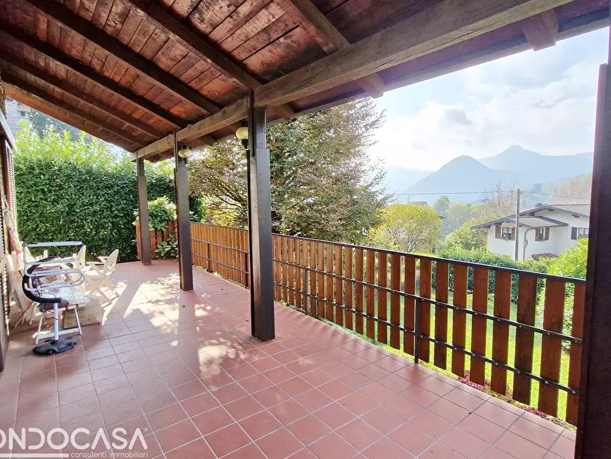 Immagine 6 di Casa indipendente in vendita  in via alle borghe a Centro Valle Intelvi