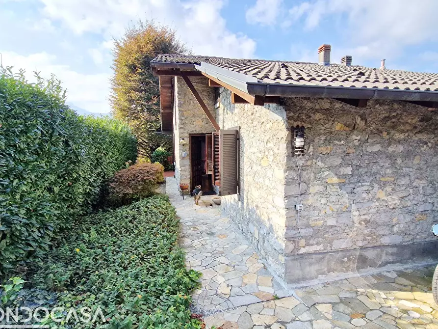 Immagine 12 di Casa indipendente in vendita  in via alle borghe a Centro Valle Intelvi