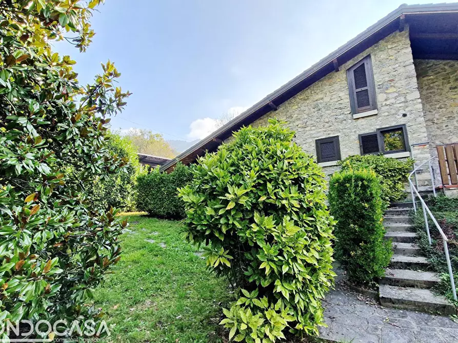 Immagine 2 di Casa indipendente in vendita  in via alle borghe a Centro Valle Intelvi