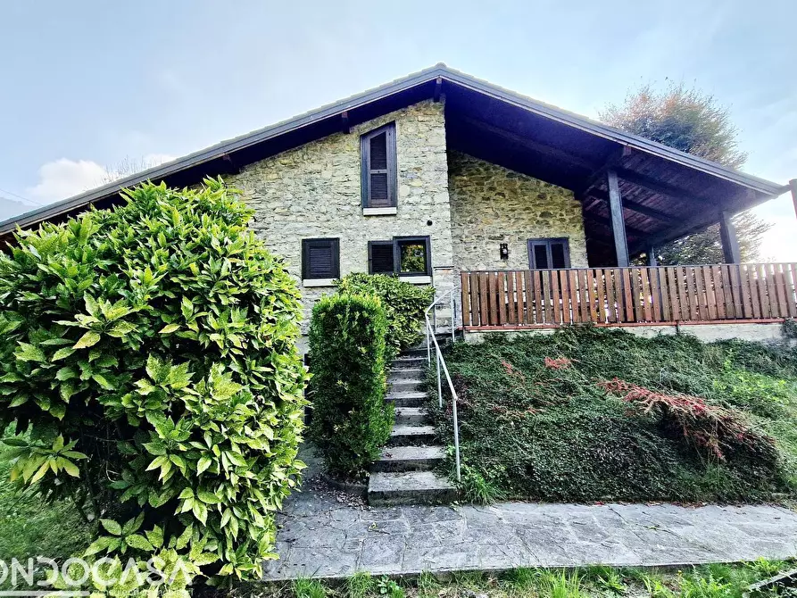 Immagine 1 di Casa indipendente in vendita  in via alle borghe a Centro Valle Intelvi