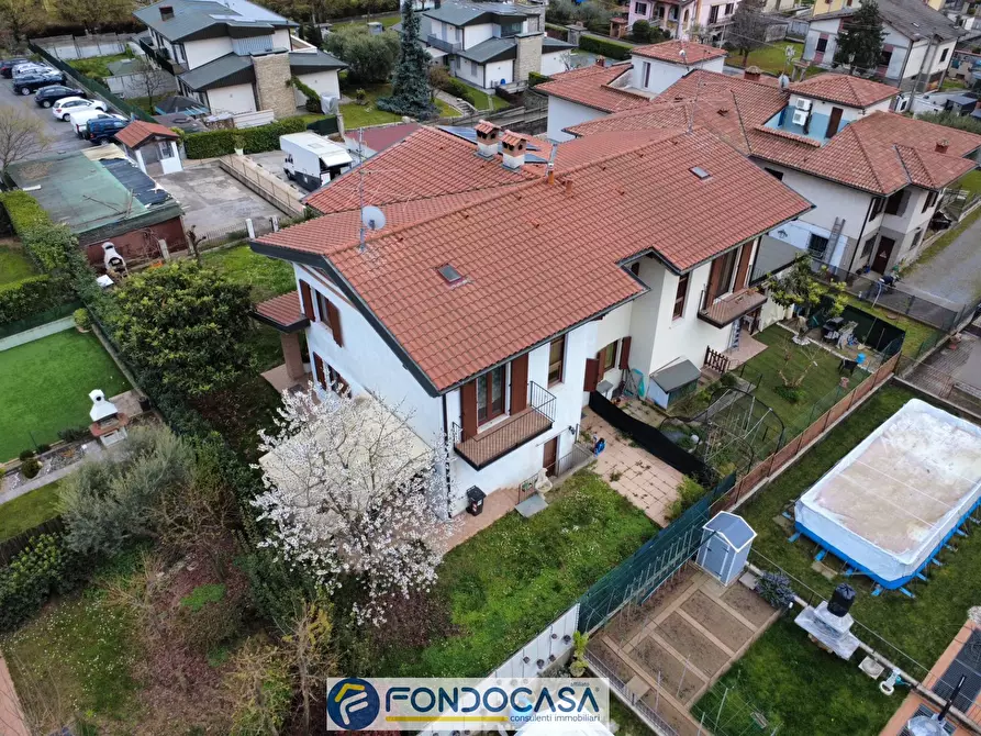 Immagine 3 di Casa semindipendente in vendita  a Cazzago San Martino