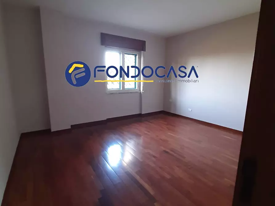 Immagine 2 di Appartamento in affitto  a Giugliano In Campania