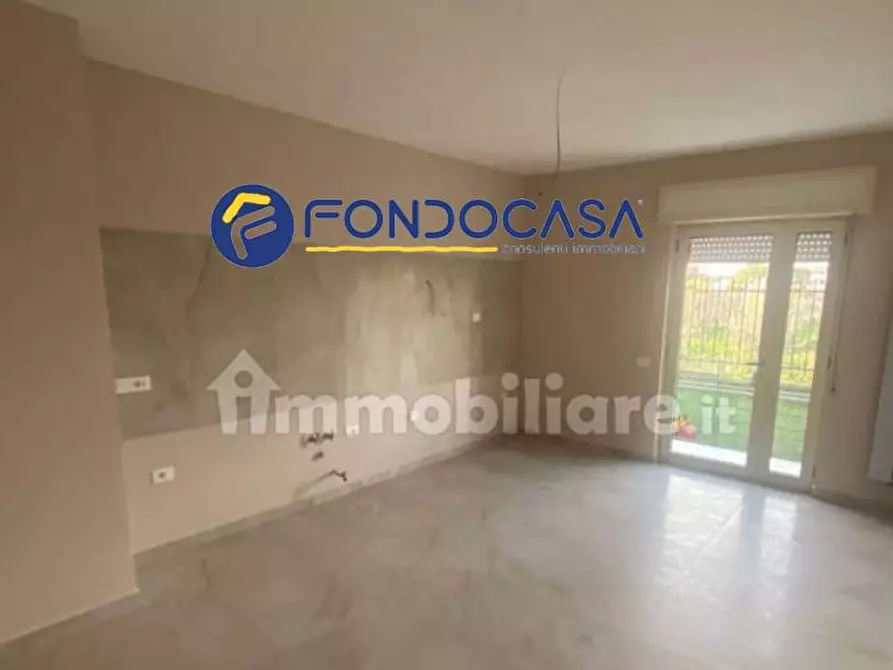 Immagine 12 di Appartamento in affitto  a Giugliano In Campania