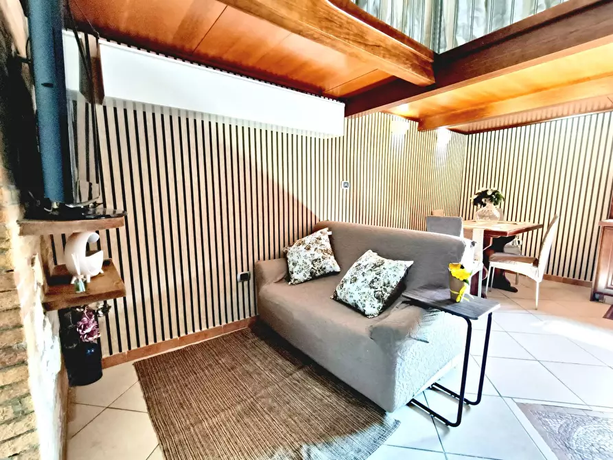 Immagine 10 di Appartamento in affitto  a Casoria