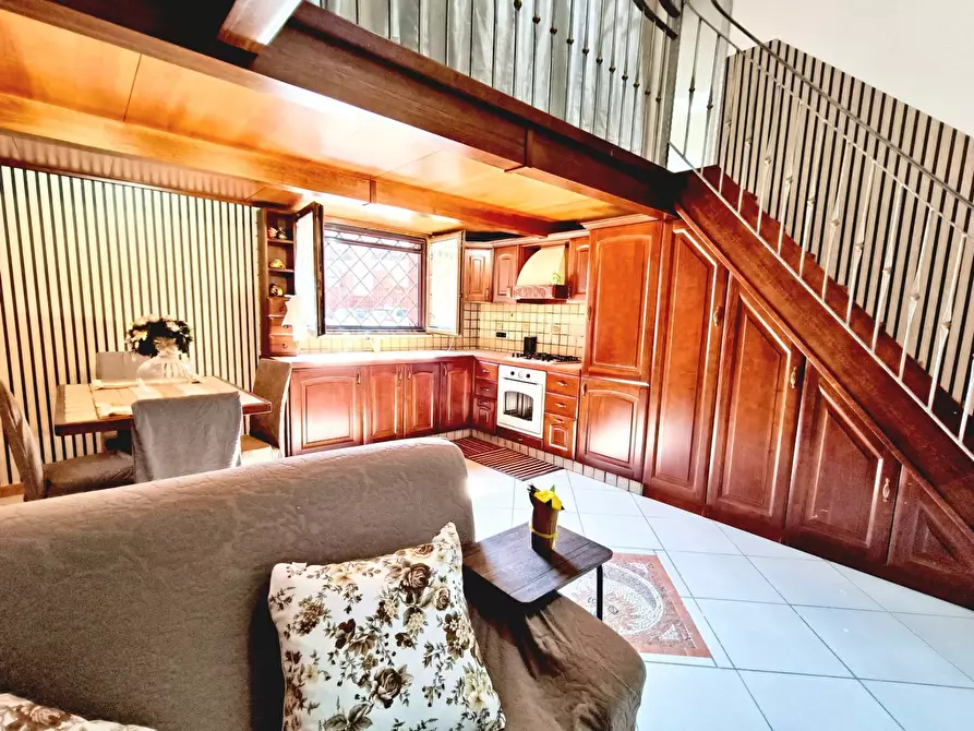 Immagine 8 di Appartamento in affitto  a Casoria