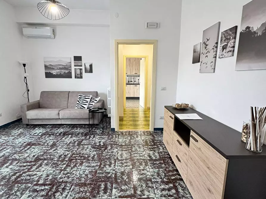 Immagine 3 di Appartamento in vendita  in via torrione 79 a Salerno