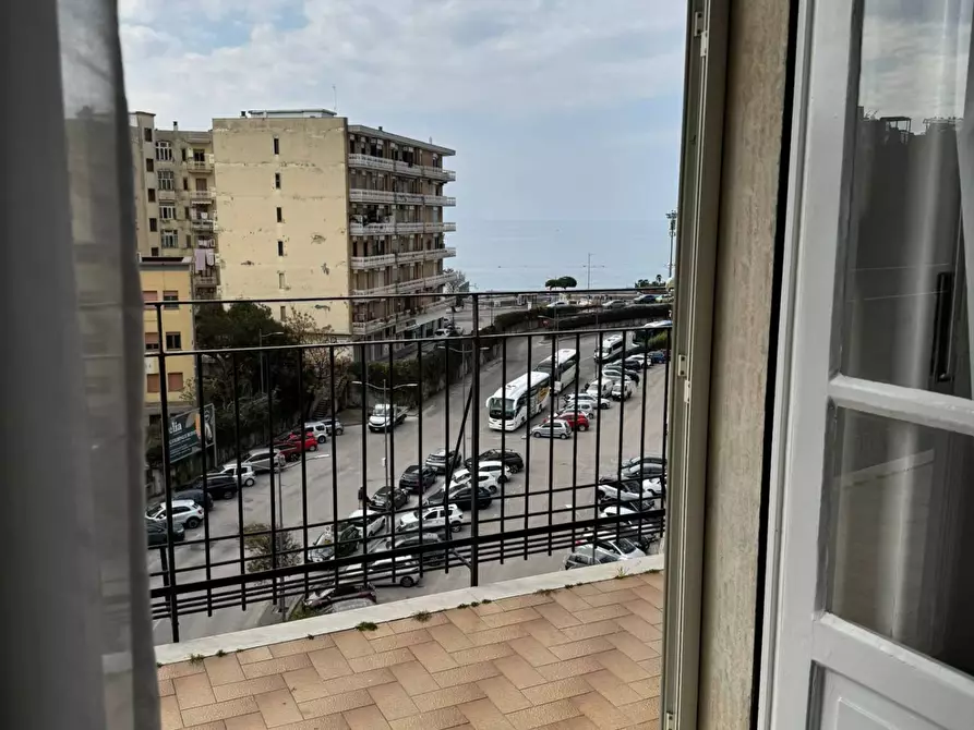 Immagine 11 di Appartamento in vendita  in via torrione 79 a Salerno