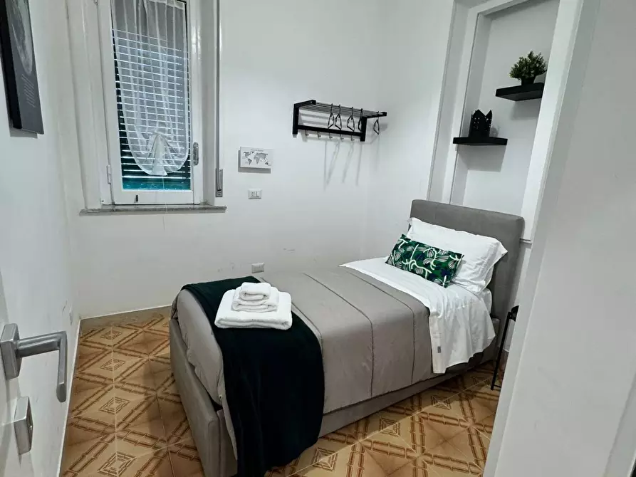 Immagine 18 di Appartamento in vendita  in via torrione 79 a Salerno