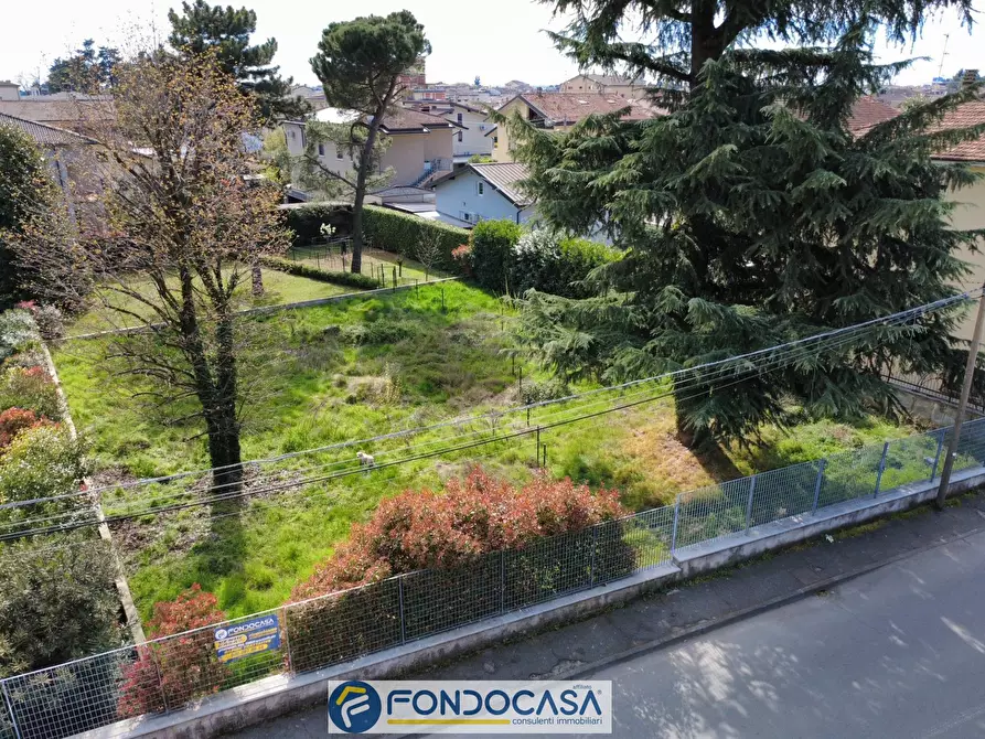 Immagine 1 di Terreno residenziale in vendita  snc a Ospitaletto