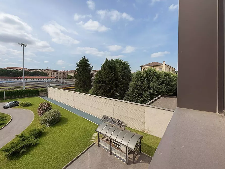 Immagine 2 di Appartamento in vendita  in via nizza 26 a Torino