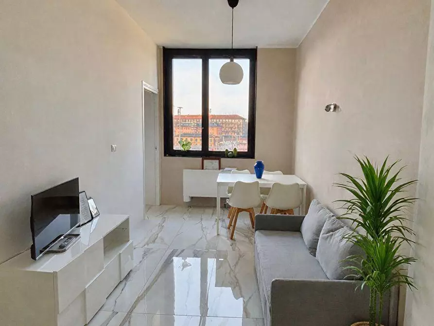 Immagine 3 di Appartamento in vendita  in via nizza 26 a Torino