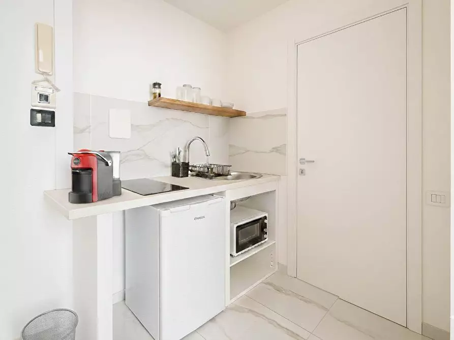 Immagine 7 di Appartamento in vendita  in via nizza 26 a Torino