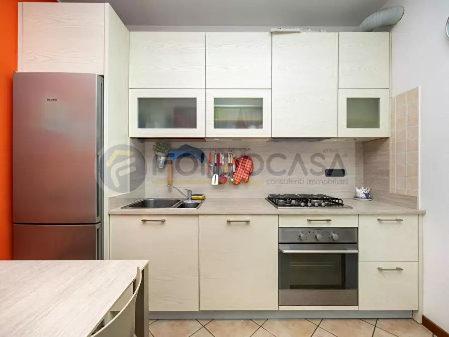 Immagine 11 di Appartamento in vendita  in via Tremelloni 40 a Milano