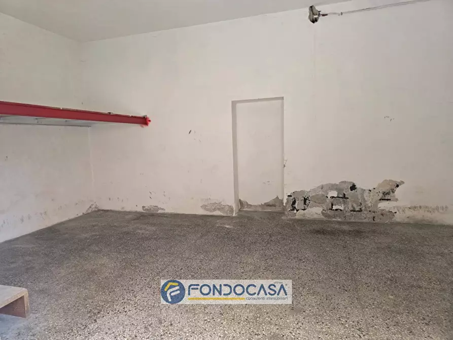 Immagine 1 di Magazzino in vendita  in Via Limone 1 a Sant'arpino