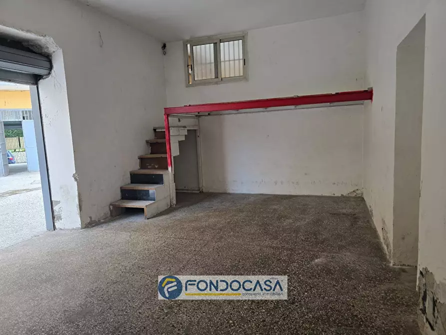 Immagine 4 di Magazzino in vendita  in Via Limone 1 a Sant'arpino