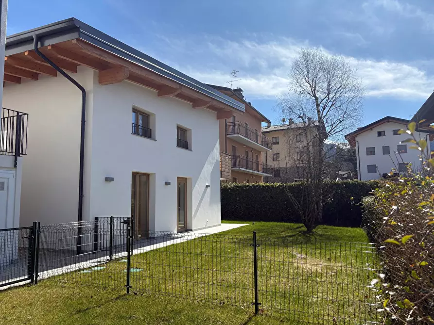 Immagine 25 di Casa semindipendente in vendita  in Viale Lodi 10 a Ardesio