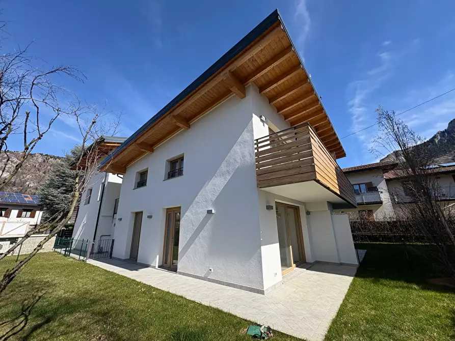 Immagine 4 di Casa semindipendente in vendita  in Viale Lodi 10 a Ardesio