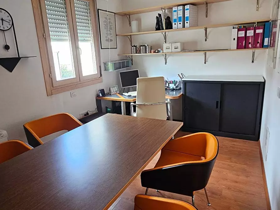 Immagine 3 di Ufficio in affitto  in Piazza Paul Harris a Ravenna