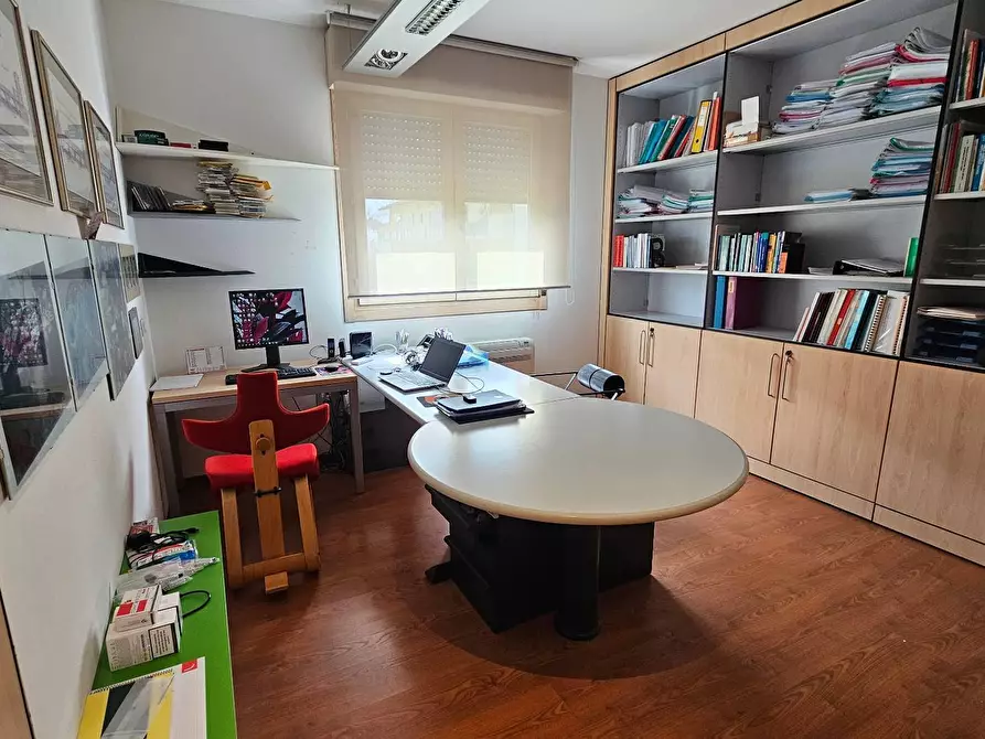 Immagine 2 di Ufficio in affitto  in Piazza Paul Harris a Ravenna