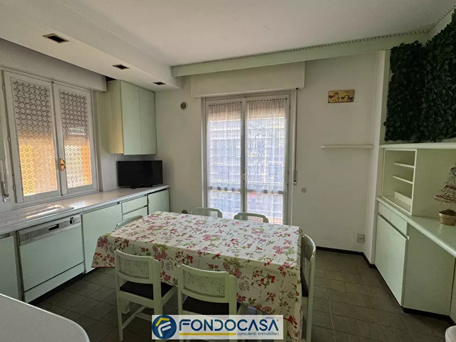 Immagine 6 di Villa in vendita  a Capriolo