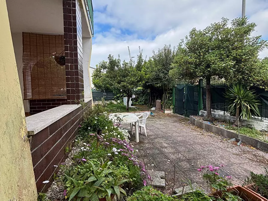 Immagine 2 di Villa in vendita  in via mar ionio 42 a Pontecagnano Faiano