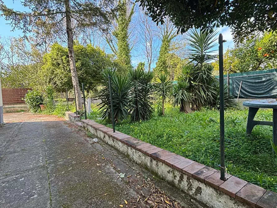 Immagine 4 di Villa in vendita  in via mar ionio 42 a Pontecagnano Faiano